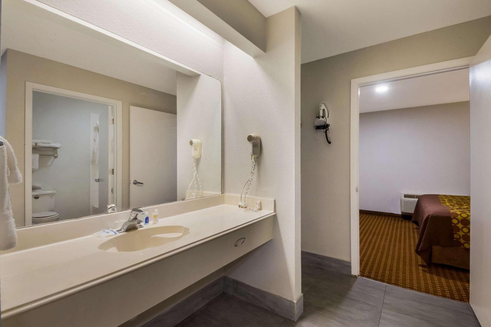 Rodeway Inn & Suites Corpus Christi Exteriér fotografie